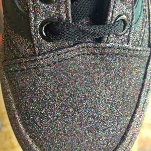 Women’s Vans Old Skool Skate Shoes Glitter